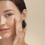 visage de femme avec une peau éclatante - dr julien vivier Paris